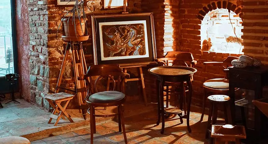 como-decorar-un-bar-antiguo