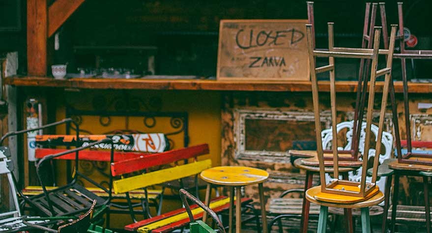 consejos-sobre-como-decorar-un-bar-antiguo