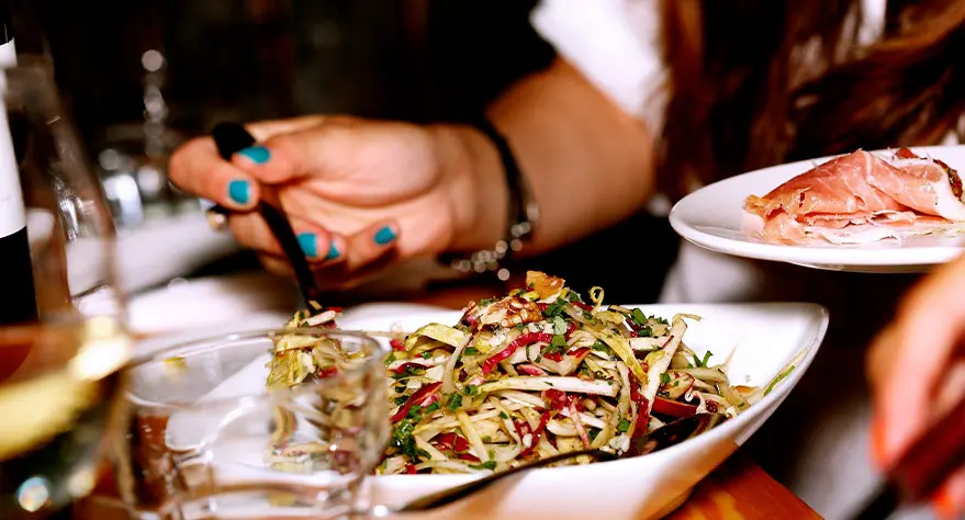 plato-con-ensalada