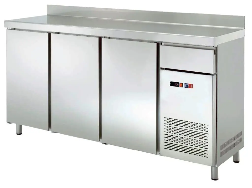 Frente Mostrador Refrigerado 3 puertas de 2017x600x1045h mm FMCH-200
