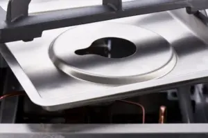 Cocina a gas con horno a gas GN2/1 6 fuegos 1200x700x850h mm 3,5+2x5+2x7+9 Kw Línea Varsovia