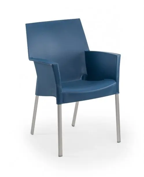Sillón con carcasa de inyección polipropileno, estructura de aluminio anodizado MARBELLA
