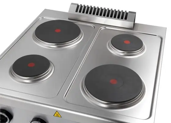 Cocina Eléctrica 4 Placas con Horno Eléctrico Estático GN2/1 Fondo 700 ELPR77FE START LINE