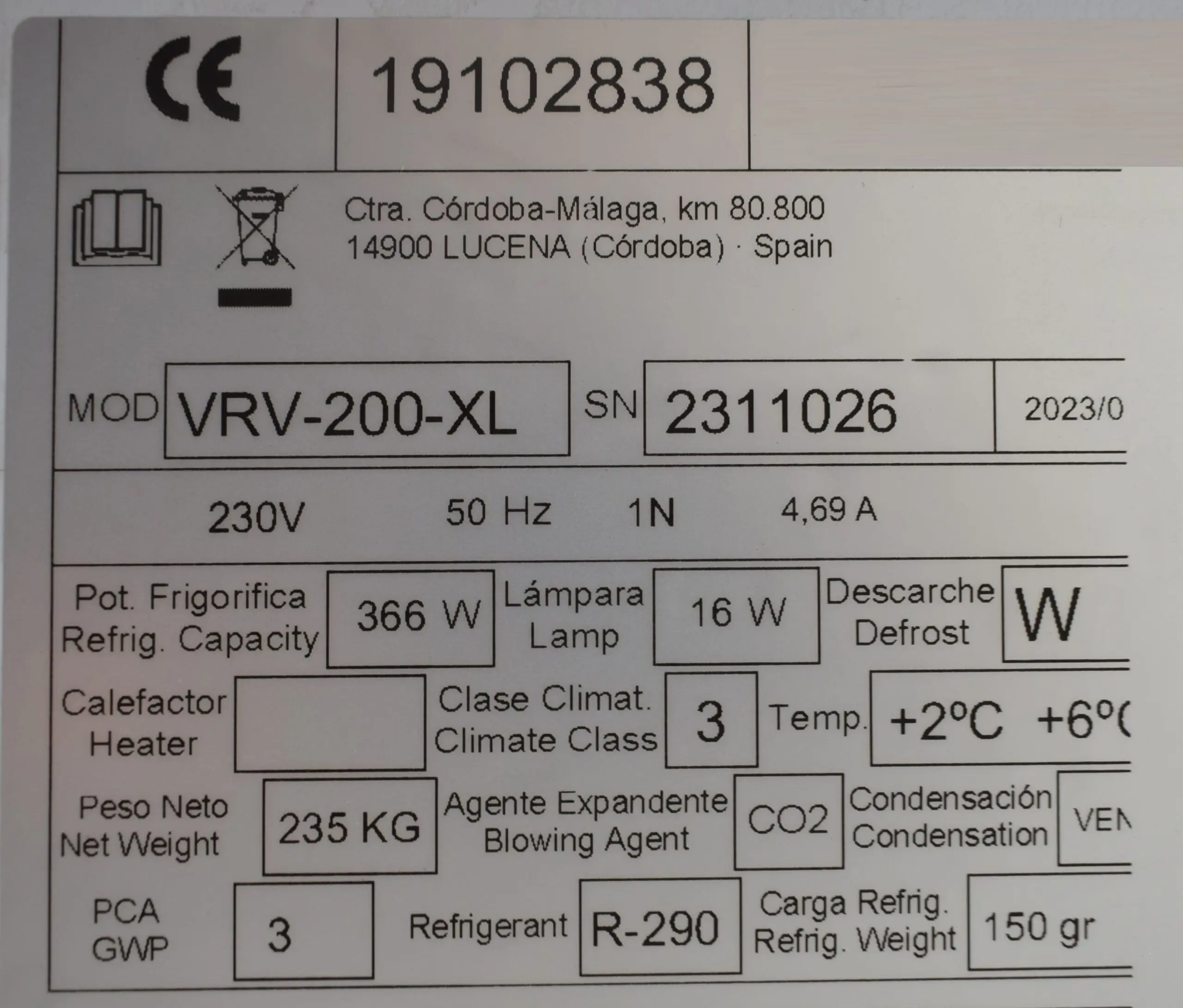 Vitrina Refrigerada Expositora de 2,5 metros Fondo 1100 Frío Ventilado - Exposición Inoxidable - Línea CORDOBA VRV-250-XL
